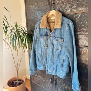 Topman Distressed Denim Sherpa Lined Trucker Jacket - L